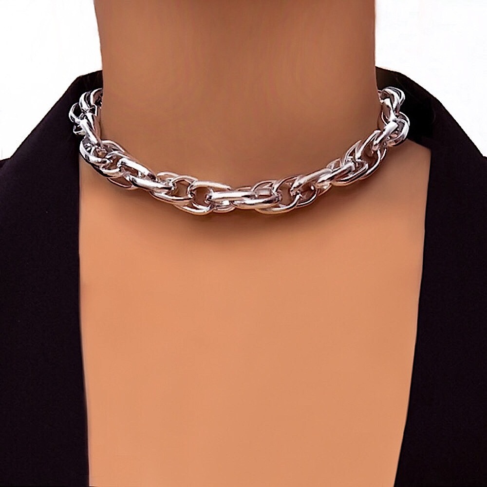⚜️𝟯𝟬%𝗢𝗙𝗙 𝗯𝘂𝗻𝗱𝗹𝗲𝘀 𝟯+⚜️ NEW Large Link Gold Chunky Necklace - Picture 7 of 12